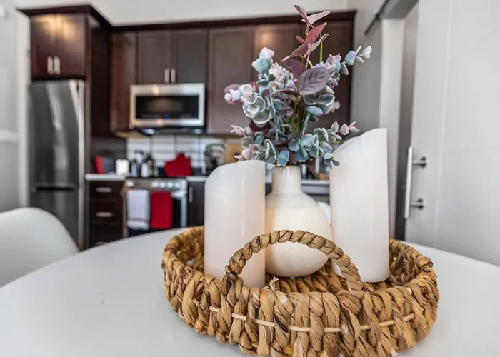Poetic 1bd Ground Lvl Apartment *